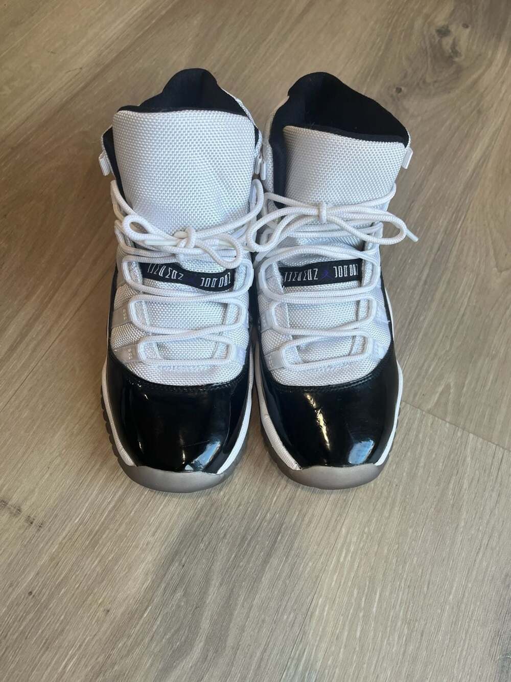 Jordan 11 retro (gs) Air Jordan 4 Like new Y5.5